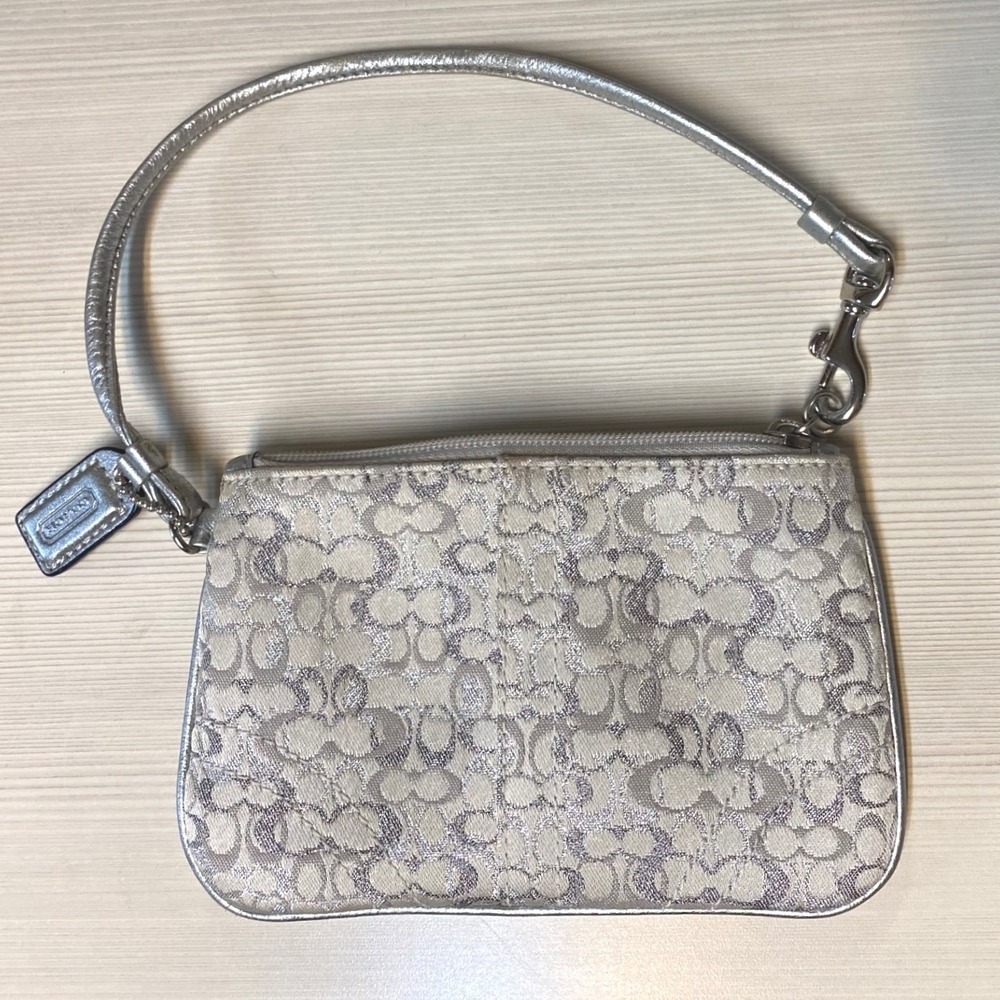 Coach Wristlet Signature C Metallic Silver Jacquard Pouch Purple Lining